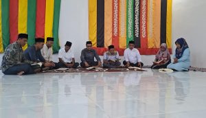 Pegawai KUA Meurah Mulia Lakukan Khatam Al-Qur’an, Gotong Royong dalam Rangka Peaceful Muharram 1447 H